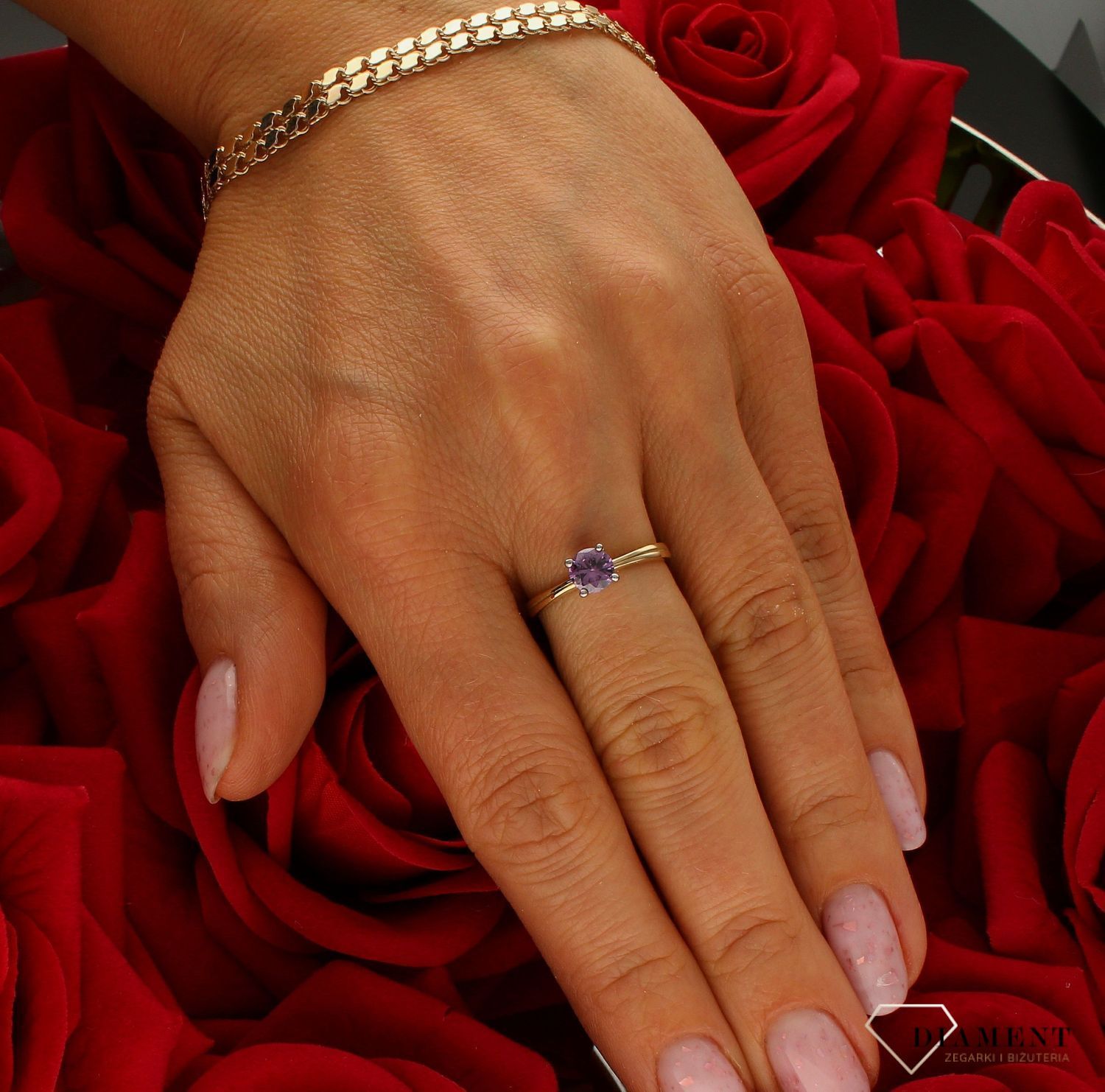 Złoty pierścionek damski 375 zaręczynowy liliowa cyrkonia PI 6518A 375. Złota biżuteria na prezent. Pierścionki złote na prezent (2).jpg